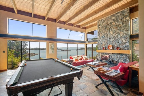 314 Bessborough Ave, View Royal, BC 
