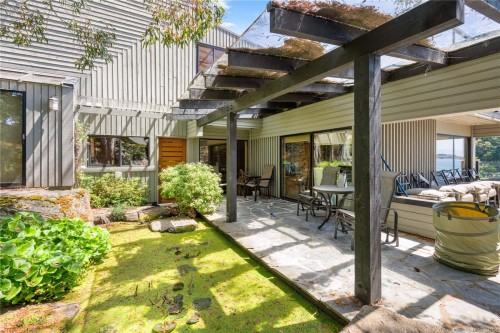314 Bessborough Ave, View Royal, BC 