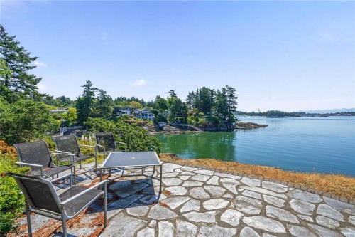 314 Bessborough Ave, View Royal, BC 