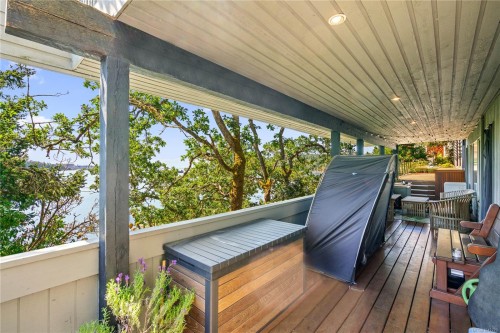 314 Bessborough Ave, View Royal, BC 