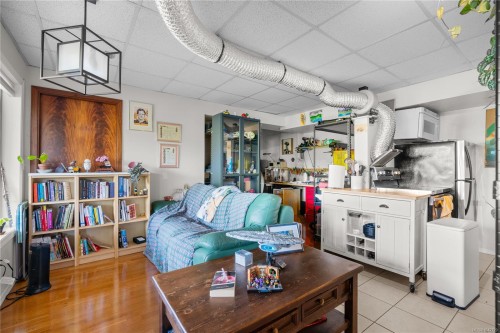 314 Bessborough Ave, View Royal, BC 