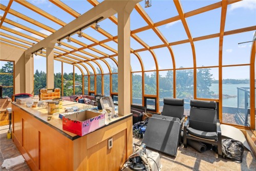 314 Bessborough Ave, View Royal, BC 
