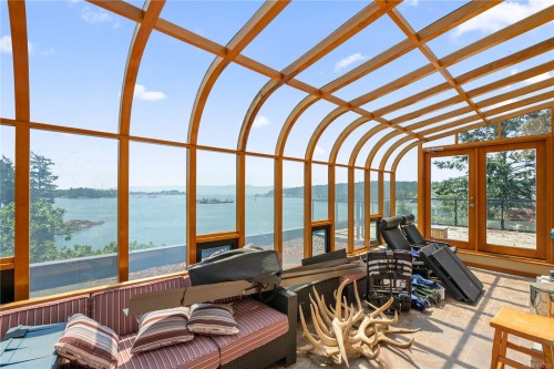 314 Bessborough Ave, View Royal, BC 