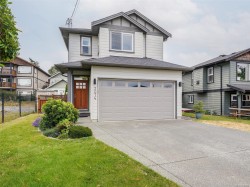 2074 Kennedy St NORTH Sooke, BC V9Z 0Z1
