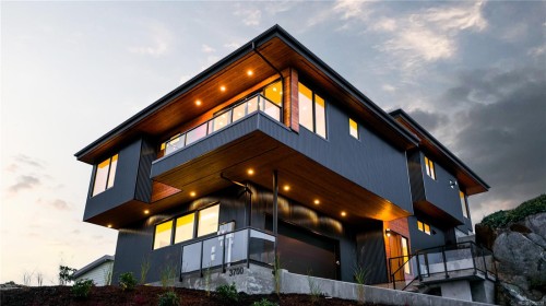 3700 Kootenay Pl, Saanich, BC 