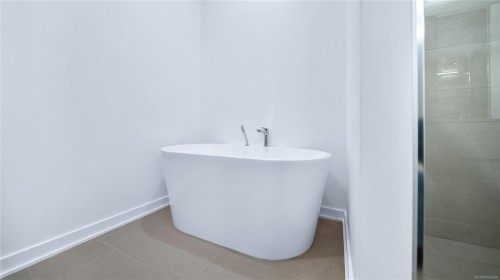 3700 Kootenay Pl, Saanich, BC 