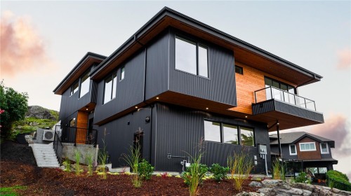 3700 Kootenay Pl, Saanich, BC 