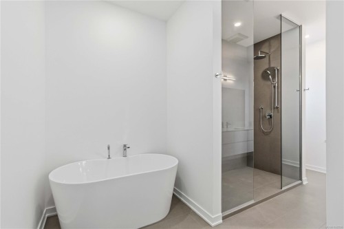 3700 Kootenay Pl, Saanich, BC 