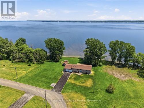 40 WALLBRIDGE CIRCLE  Prince Edward County (Ameliasburg Ward), ON K8N 4Z7