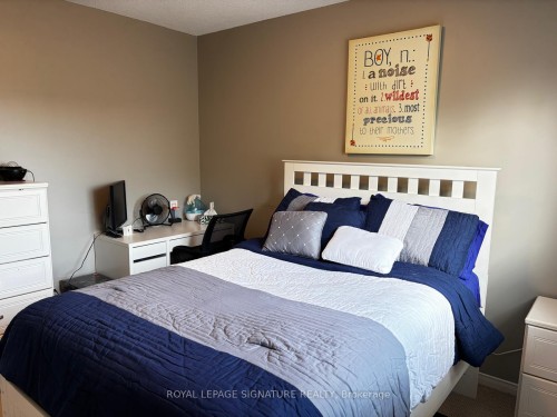 6568 Aston Martin Mews, Mississauga, ON 