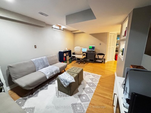 6568 Aston Martin Mews, Mississauga, ON 