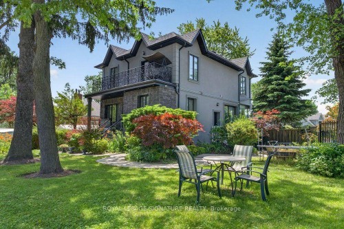 32 Cliffcrest Drive, Toronto, ON 