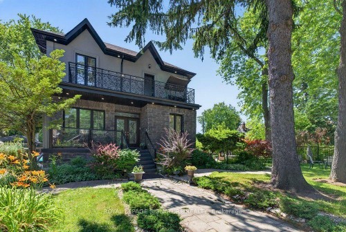 32 Cliffcrest Drive, Toronto, ON 