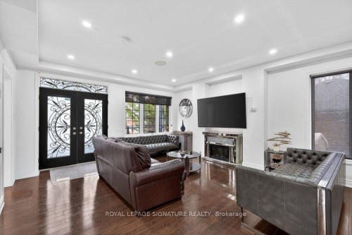 32 Cliffcrest Drive, Toronto, ON 