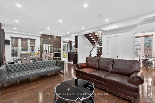 32 Cliffcrest Drive, Toronto, ON 