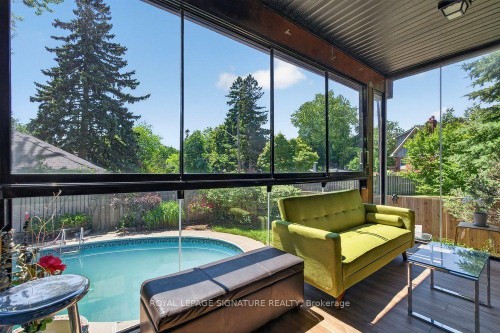 32 Cliffcrest Drive, Toronto, ON 