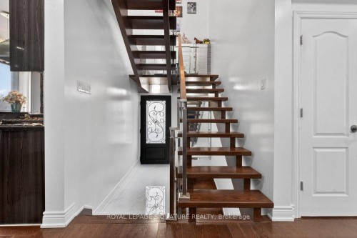 32 Cliffcrest Drive, Toronto, ON 
