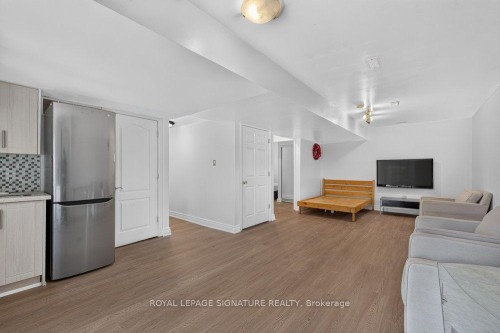 32 Cliffcrest Drive, Toronto, ON 
