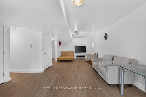 32 Cliffcrest Drive, Toronto, ON 