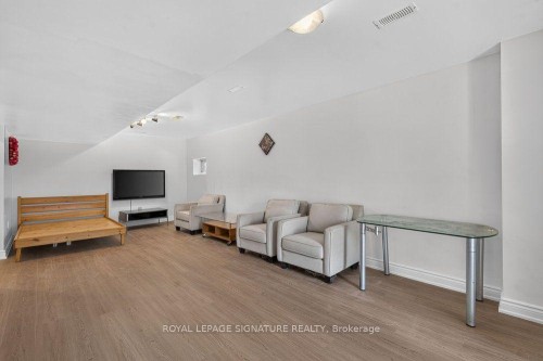 32 Cliffcrest Drive, Toronto, ON 