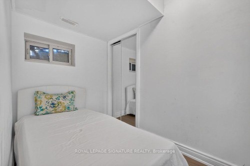 32 Cliffcrest Drive, Toronto, ON 