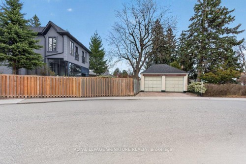 32 Cliffcrest Drive, Toronto, ON 