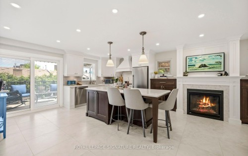 1892 Beechknoll Avenue, Mississauga, ON 