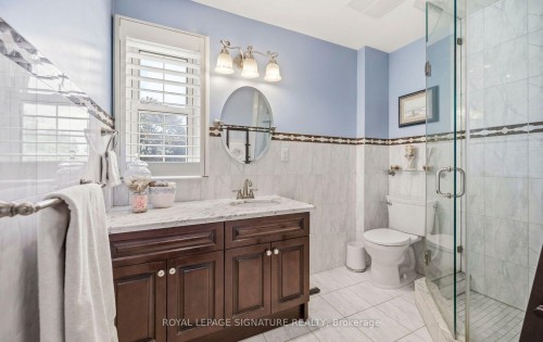 1892 Beechknoll Avenue, Mississauga, ON 