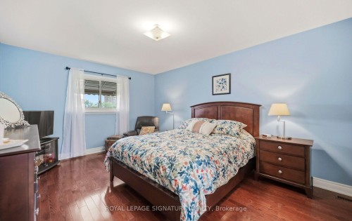 1892 Beechknoll Avenue, Mississauga, ON - Indoor Photo Showing Bedroom