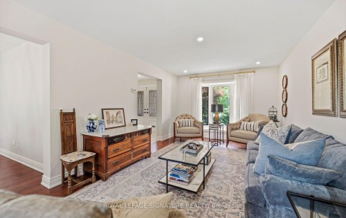 1892 Beechknoll Avenue, Mississauga, ON 