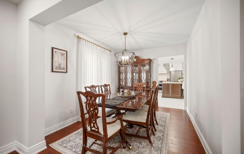 1892 Beechknoll Avenue, Mississauga, ON 