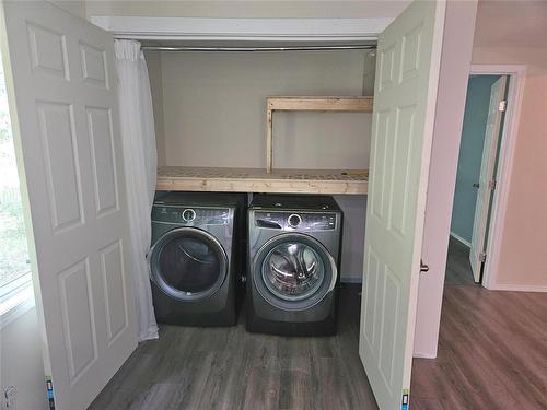 Laundry closet - 15 Moonlight Bay, Gimli, MB 