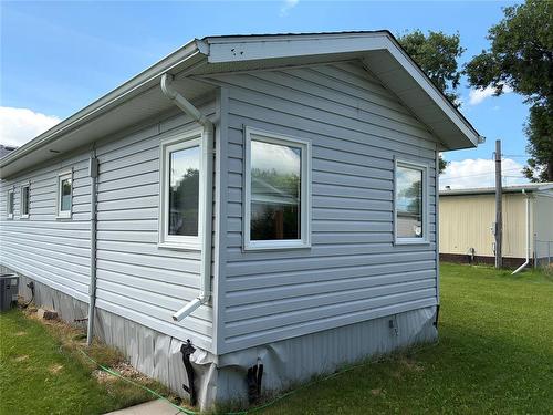7 Maple Avenue, Carman, MB 