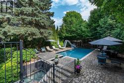 135 BUCKINGHAM AVENUE Toronto, ON M4N 1R5