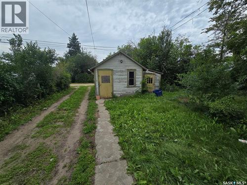 313 3Rd Avenue S, Weyburn, SK 