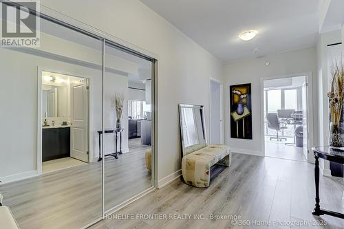 904 - 100 Eagle Rock Way W, Vaughan, ON 