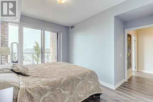 904 - 100 Eagle Rock Way W, Vaughan, ON 