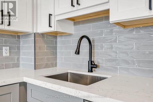 706 - 4 Elsinore Path, Toronto, ON 