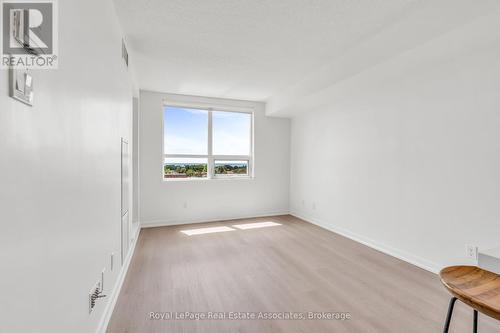 706 - 4 Elsinore Path, Toronto, ON 