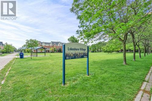 706 - 4 Elsinore Path, Toronto, ON 