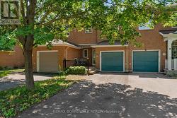 50 GRAY CRESCENT  Ottawa, ON K2K 3L2