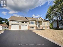 1025 QUIGLEY HILL ROAD Ottawa, ON K4C 1H2