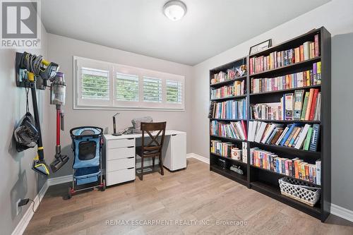 98 Stonybrook Drive, Kitchener, ON 