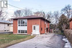 LOWER UNIT - 374 SOUTHILL DRIVE Kitchener, ON N2A 2R1