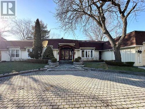 16 Brian Cliff Drive, Toronto, ON 
