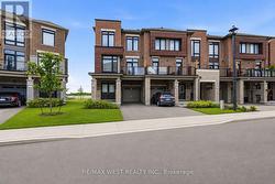 55 HOLYROOD CRESCENT Vaughan, ON L4H 5G2
