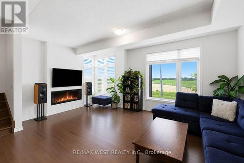 55 Holyrood Crescent, Vaughan, ON 