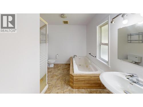 1930 Beach Crescent, Quesnel, BC 