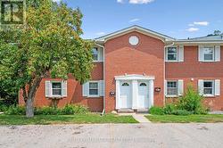 25 - 288 WESTCOURT PLACE  Waterloo, ON N2L 2R7