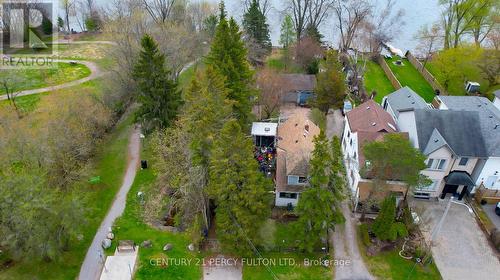 595 NORTH LAKE ROAD  Richmond Hill, ON L4E 3B9